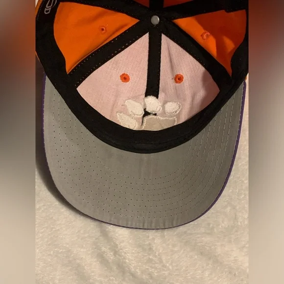 Clemson University Tigers hat - Picture 6 of 7